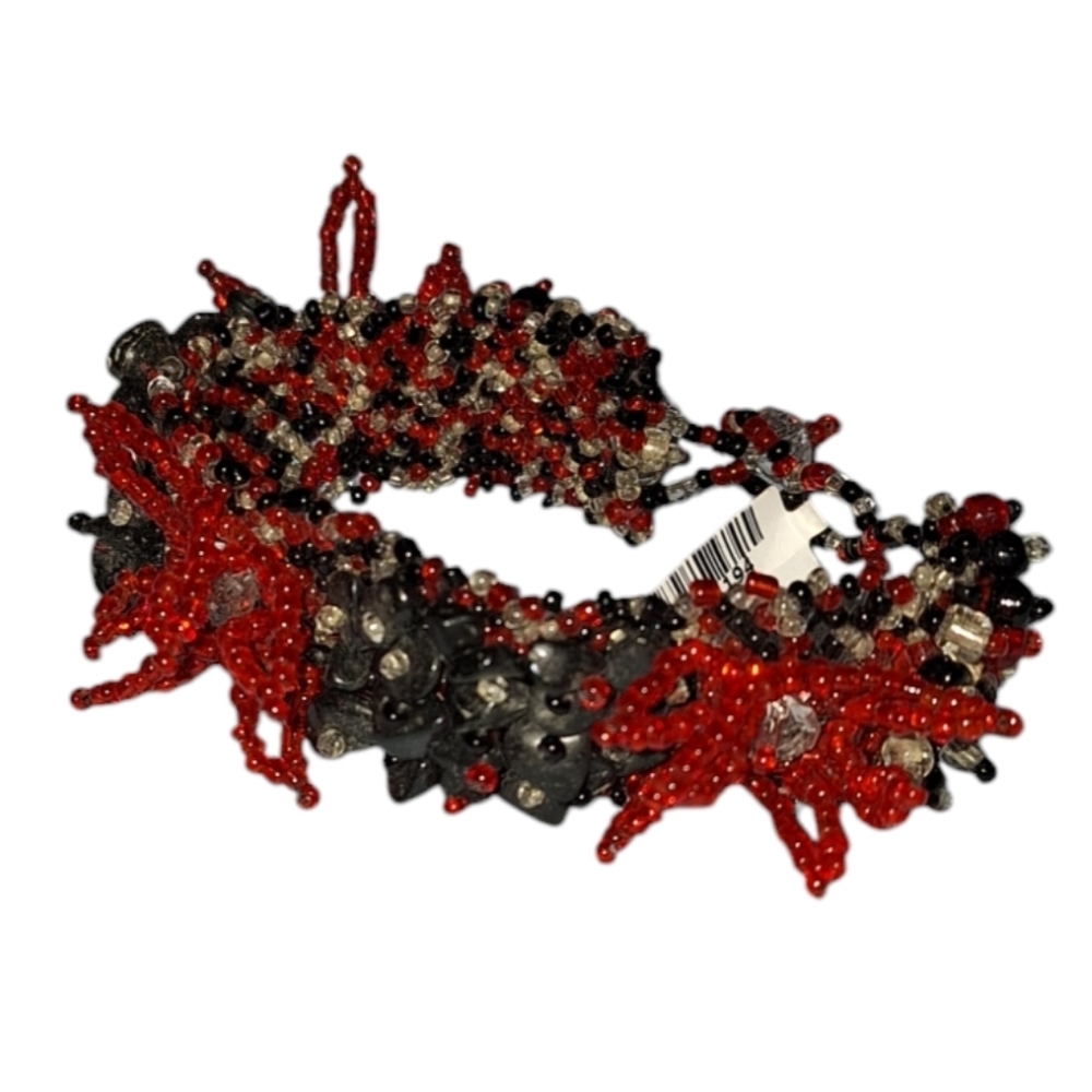 GOTHIC CANDY FLOWER SEED BEAD BRACELET